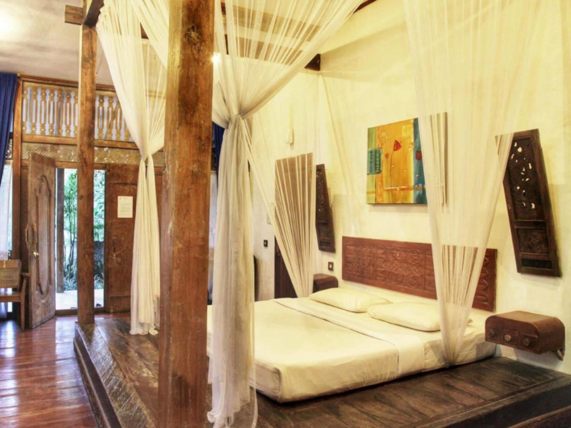 Sapulidi Cafe, Gallery & Resort Lembang Exterior photo